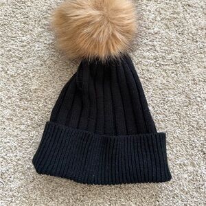 Cozy Black Knit Pom-Pom Beanie